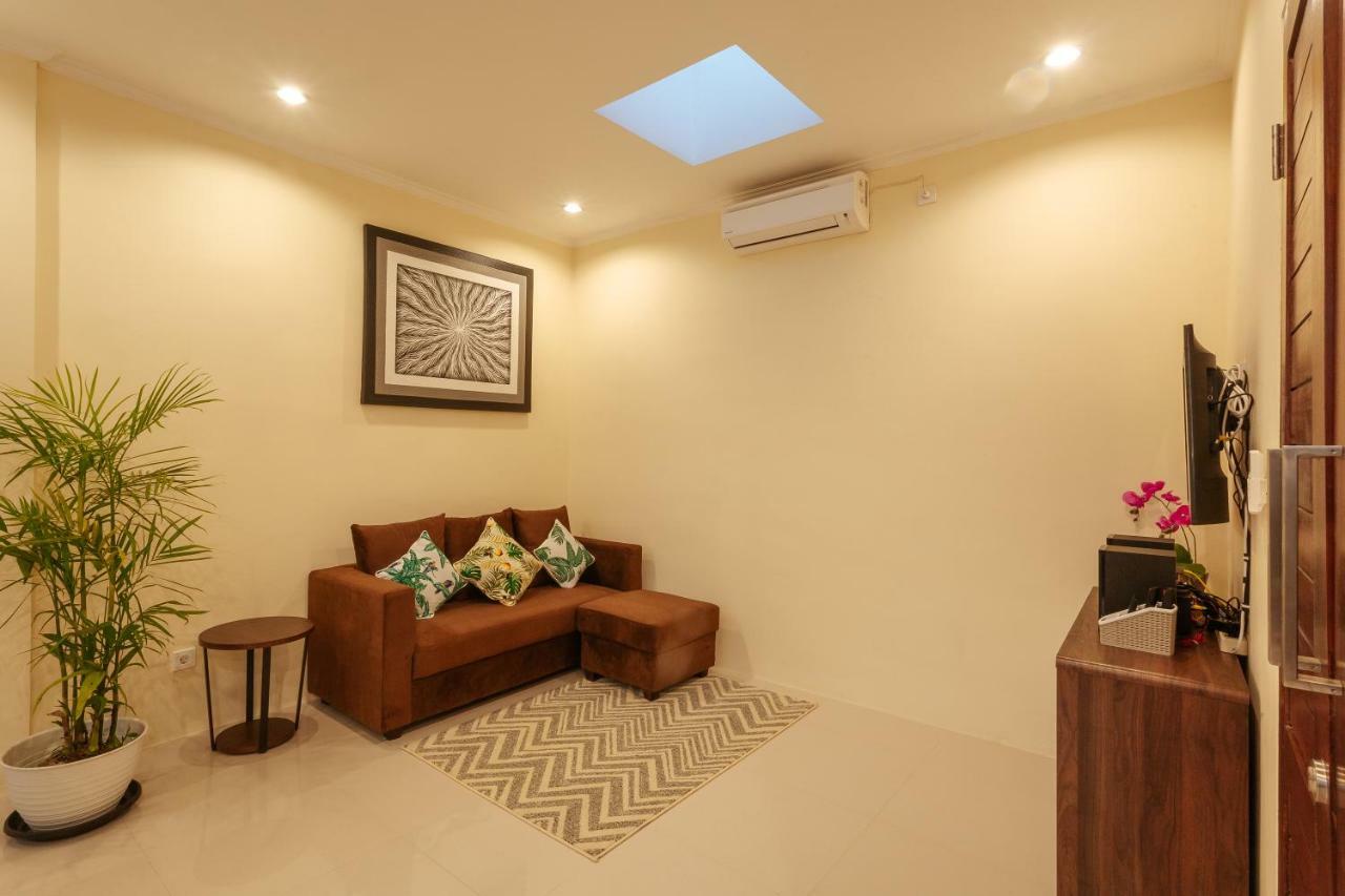 Villa Julie Seminyak Buitenkant foto
