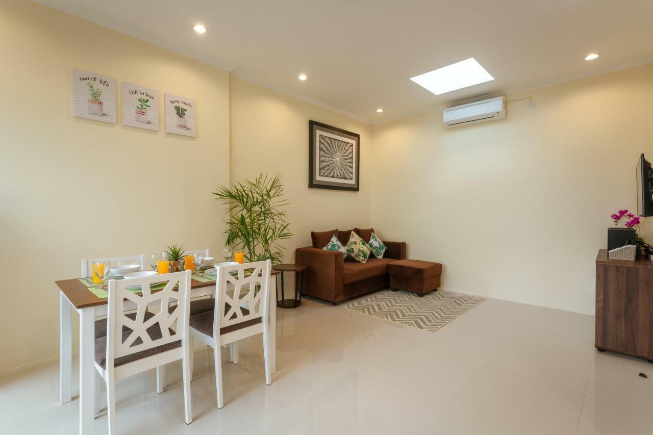 Villa Julie Seminyak Buitenkant foto