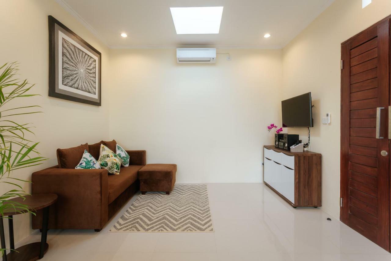 Villa Julie Seminyak Buitenkant foto