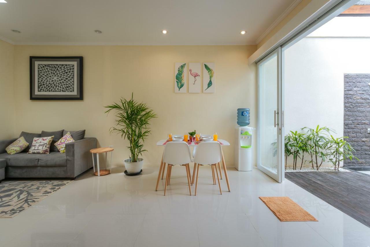 Villa Julie Seminyak Buitenkant foto